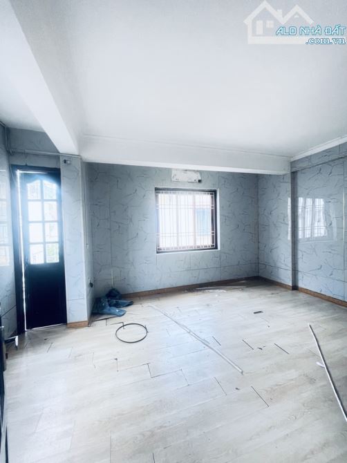 PL VỈA HÈ PHẠM THẬN DUẬT - OTO TRÁNH - KD VP - 45M² - 4 TẦNG - 20.5 TỶ (8CG203039) - 4