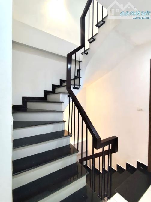 Phân lô ngõ ô tô, phố Tây Tựu, Bắc Từ Liêm, 34m2, 3 tầng, MT 3.5m, ở cực đẹp, nhỉnh 5 tỷ - 5