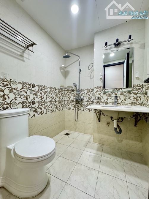 NGỌC THỤY.BỒ ĐỀ_FULL NỘI THẤT_GẦN CẦU LONG BIÊN,ĐƯỜNG HỒNG TIẾN_GẦN CHỢ_DT 38,3M_GIÁ 7 TỶ5 - 5
