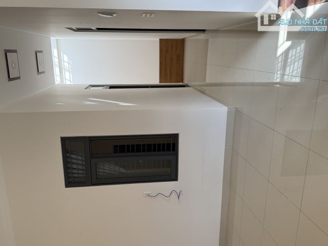 NHÀ MÊ KIÊN CỐ HẺM 53 NGÔ GIA TỰ: GIÁ 6,3 tỷ - 5