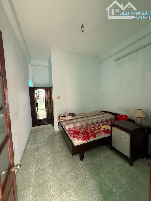 Bán nhà đường Hùng Vương, gần biển, gần Panorama. Diện tích 104m2 ngang 6m. Giá 19,5 tỷ - 5