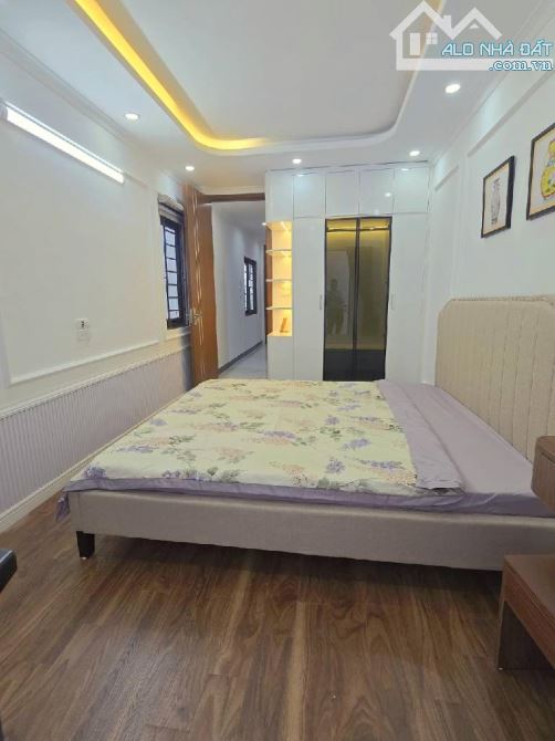 Bán nhà phố Đàm Quang Trung, 46m2- 5 tầng- hơn 8 tỷ, lô góc, gần mặt phố, AEON - 5