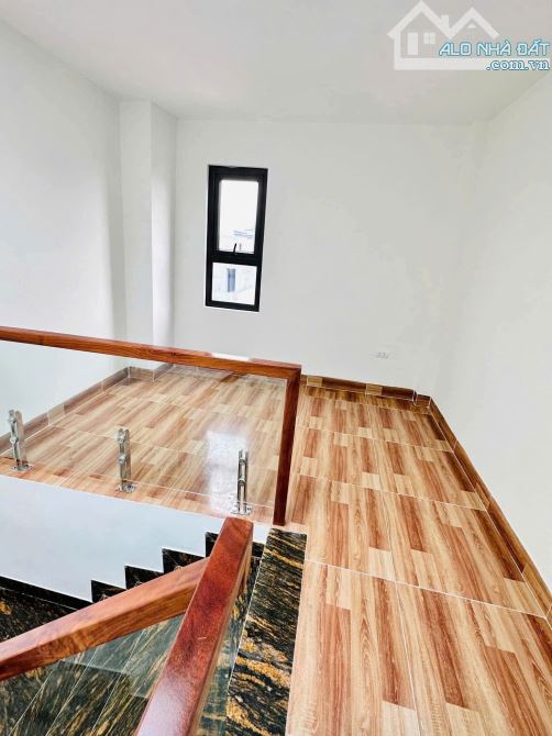 📢📢📢Nhà Mới 6 Tầng Mặt Cổ Linh đi vào 20m Đẹp Như Hình - 5