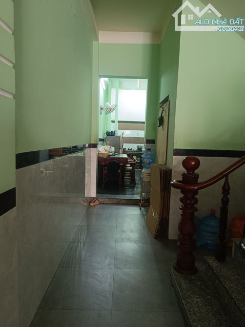 Bán khách sạn Mặt tiền khu Tên Lửa, 4 tầng, 5x20m - 5
