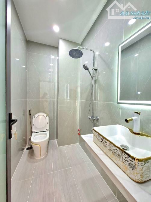 Căn nhà đẹp siêu rộng ngay Phạm Văn Hai, Tân Bình. Giá: 3 Tỷ 290 / 70m2. SHR, hẻm thông - 5