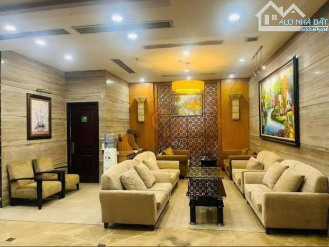 350 tỷ! Cực may mắn khi sở hữu khách sạn 60 phòng phường Bến Thành - 12x26m - Hầm 10 Tầng - 5