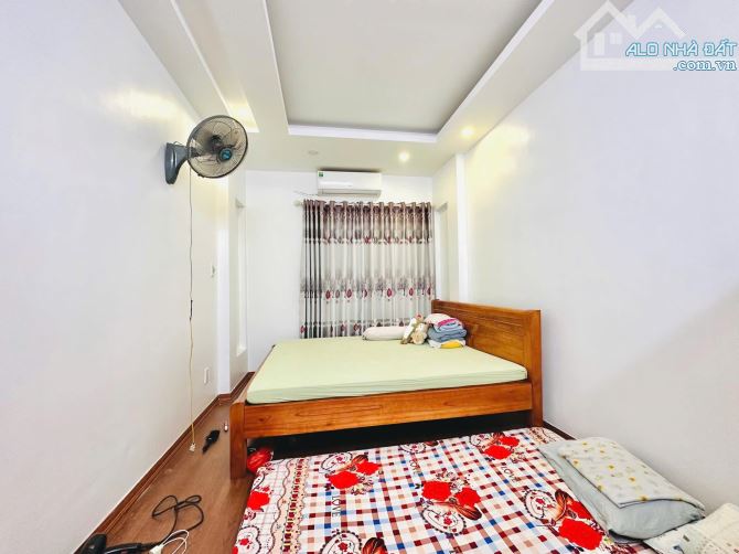 Phân lô Núi Trúc, 28m, 5 tầng, 10m ô tô tránh, Giá 7.3 tỷ.Khẳng định ko có căn thứ 2 - 5