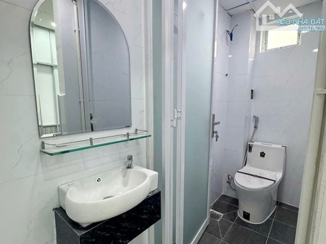 Bán nhà xinh 2 lầu 2 phòng ngủ hẻm Bình Đông, Quận 8 - 5