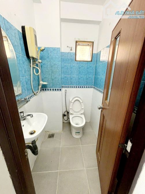 (4pn-3wc), có sân để xe + sân thượng, HXH 230/5 Cao Thắng, Q10 - 5