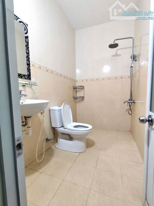MỘT CĂN NHÀ XINH XẮN VỪA Ở VÀ KINH DOANH TIỆM CẬN TRUNG LÕI TÂM NHA TRANG - 5