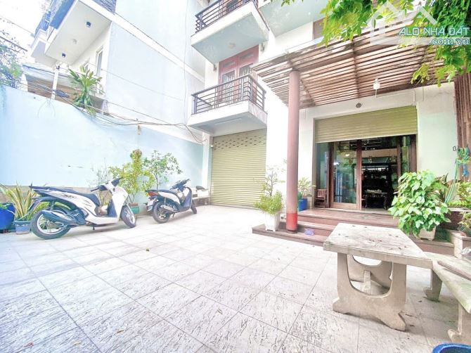 BIỆT THỰ 4 TẦNG NGANG 8M – TRUNG TÂM BÌNH THẠNH – HẺM Ô TÔ - GIÁ TỐT CHỈ 139TR/M2 - 5