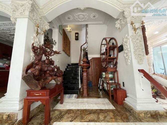 BT SONG LẬP CHÂU ÂU – LIÊN PHƯỜNG – HỒ KOI 3 TỶ – 180M² – 26.X TỶ - 5