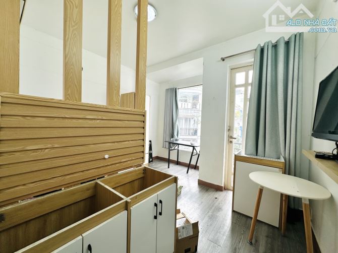 Bán nhà mặt tiền Phú Nhuận - khu Phan Xích Long - 6 tầng - 12 phòng - 5