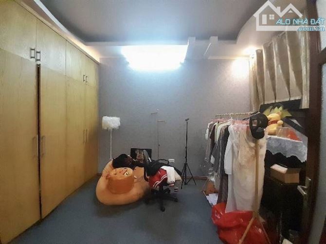 NHÀ HOÀNG CẦU , 50M2, 5 TẦNG, MT 5M , PLO, Ô TÔ, GIÁ 16,9 TỶ , HIẾM NHẤT ĐỐNG ĐA - 5