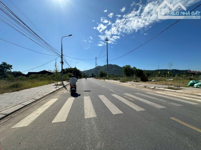 📌📌📌LÀM VIỆC TRỰC TIẾP GIÁ TỐT !!!Bán lô đường 10m5 hòa sơn - 5