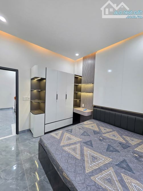 6Tỷ500 🔥👉 Nhà Phố Hiện Đại Kinh Doanh OK, Mặt tiền Chung Cư Đang Xây__MT đường An Phú 17 - 5