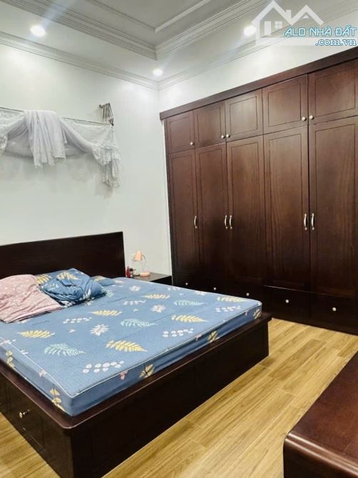 B.Á.N NHÀ  LAI XÁ, PHÂN LÔ, Ô TÔ TRÁNH, THANG MÁY,  SÁT ĐẠI HỌC THÀNH ĐÔ 75M2, 16 TỶ 8 - 5
