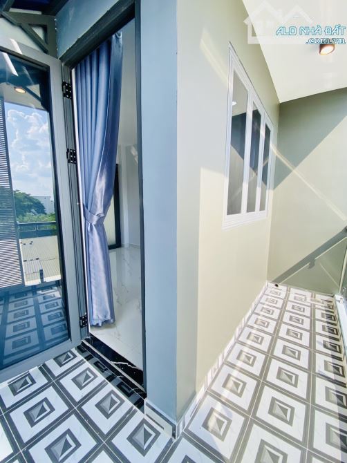 HẺM 6M XE HƠI ĐỖ CỬA, SÁT QUẬN 7, 50M2, 4PN, NHÀ ĐẸP 4 TẦNG TẶNG HẾT NỘI THẤT, CHỈ 6.1 TỶ - 5
