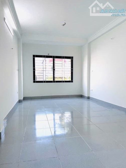 bán nhà lô góc mới 4 tầng, ô tô vào nhà, ngõ thông, gần cầu đông trù, giá đầu tư, DT 40m2 - 5