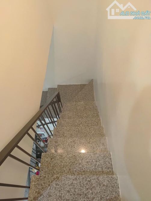 Cần Bán Gấp Căn Nhà 2 Tầng x 40m ,Ngõ Thông Ngỗ Xuân Quảng Trâu Quỳ _HIẾM - DIỆN TÍCH VỪA - 5