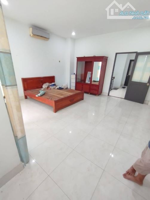 Nhà 4 Tầng hẻm 6m thông THẠNH XUÂN 33, Thới An, Quận 12 - Diện tích 168m2 (5 x 32). - 5