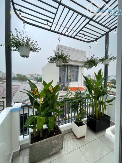Bán mini house 3 tầng- Bùi quang Là-Gò vấp- hẻm xe hơi- chỉ 4 tỷ - 5