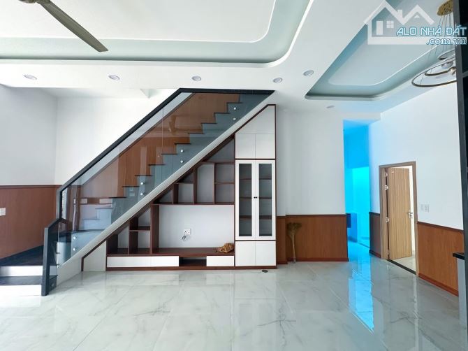 CHỦ GỬI BÁN NHÀ 1 TRỆT 1 LẦU (HOÀN CÔNG) P. THỐNG NHẤT- BIÊN HOÀ. DT: 87M2. GIÁ : 4TY050 - 5