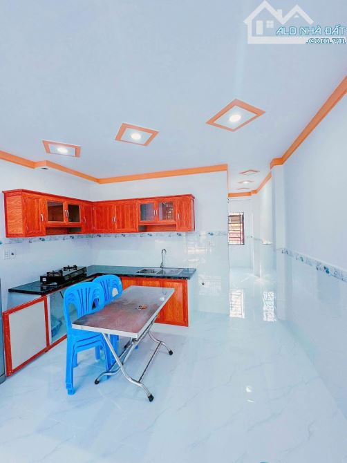 NHÀ 2 TẦNG  Ô TÔ ĐỖ CỔNG  NGAY NGÃ TƯ THỦ ĐỨC – PHƯỜNG HIỆP PHÚ GẦN 80M² NHỈNH 4 TỶ - 5