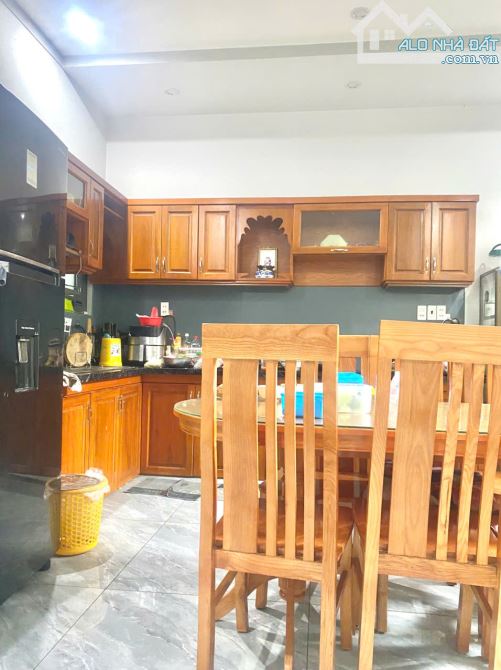 Bán nhà khu B5 Tân Hiệp chỉ 1 sẹc Nguyễn Ái Quốc tài chính 5 tỷ. - 5