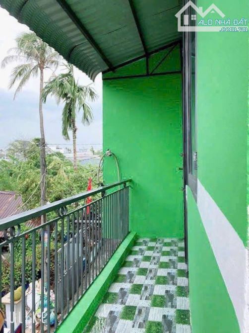 NHÀ THẠNH XUÂN 25 QUẬN 12 +DT chuẩn 4 x 8m 1 trệt 1 lầu 2pn 2wc  +Có ban công thoáng mát - 6