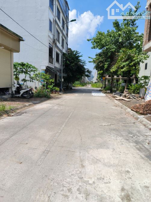 TRái Tim Tt Trâu Quỳ - TRUNG TÂM GIA LÂM - Ô TÔ TRÁNH - ĐỐI DIỆN SHOPHOUSE - VỈA HÈ RỘNG - 6