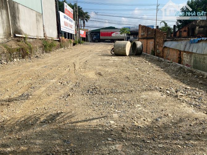 bán lô đất ở tại nông thôn,mặt tiền nhựa qlo 20 dân cư đông đúc 297m2 với giá 2 tỷ 250T - 6