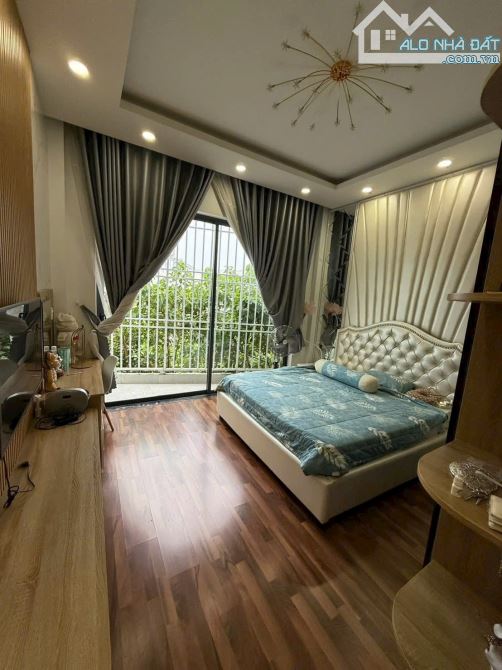 Bán Nhà 1 Trệt 2 Lầu ngay Giáo Xứ Thuận Hoà P. Tân Phong - Cách đường Nguyễn Ái Quốc 300M - 6