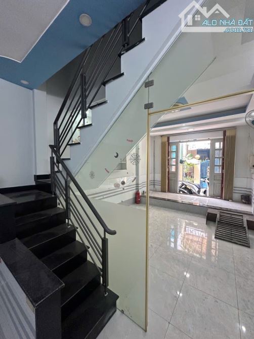 NHÀ 2 tầng, Đường HIỆP THÀNH 17, phường HIỆP THÀNH, Q12, DT 40m2( 4m x 10m ) - 6