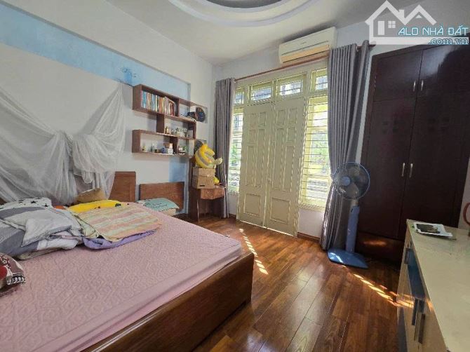 Bán nhà  lô góc Cầu Giấy, vuông đẹp nở hậu, 50m2, 5 tầng, ôtô chạy vòng quanh, Giá 19,3 tỷ - 6