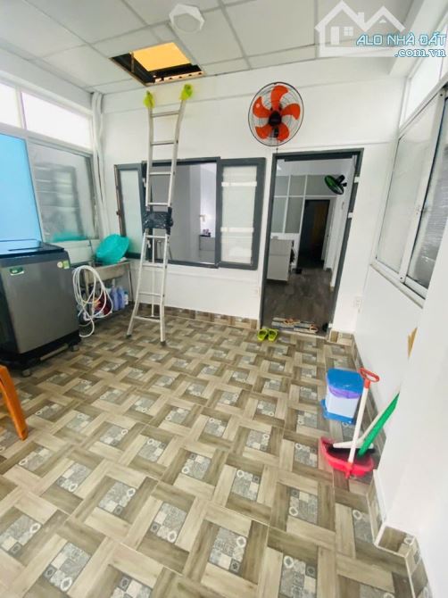 🔥HÀNG HIẾM🔥NGAY NGÃ TƯ HÀNG XANH🔥- 5 TẦNG -💥60M2💥 - NGANG 4M - CHỈ 8.x TỶ - 6