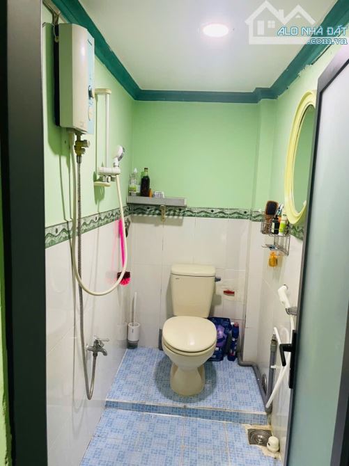 Bán nhà Quận 8 (3.9m x 13m) 51m2 - hẻm ba gác - SHR - chỉ 4 tỷ - 6