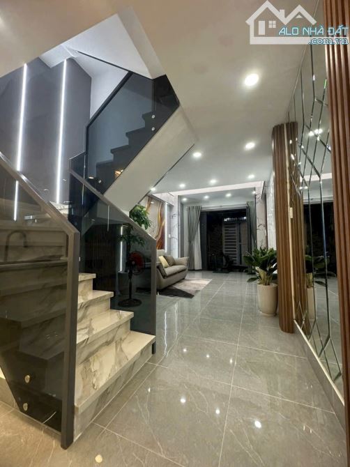 Nhà Mới Hẻm Bà Hom - 3,5x10m - 3 Tầng - Gần Chợ Phú Lâm - 6