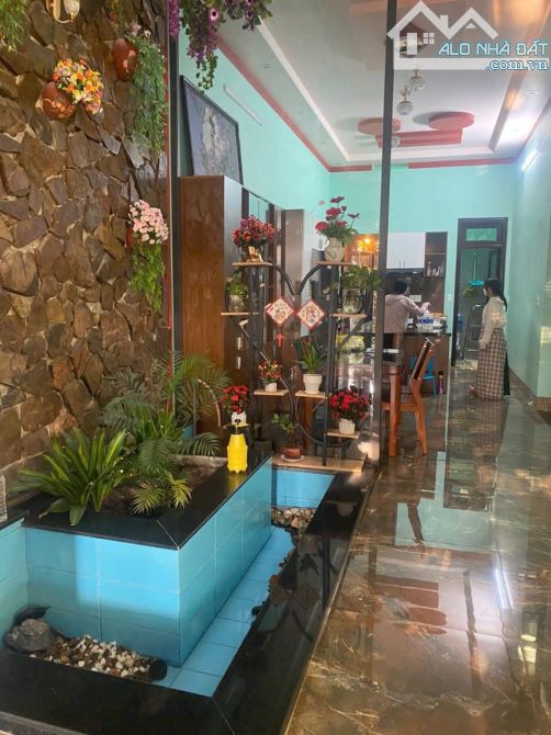 BÁN NHÀ MÊ MẶT TIỀN ĐƯỜNG LƯƠNG ANH QUANG - DT:7x25m- full thổ cư - giá:7,5 tỷ - 6