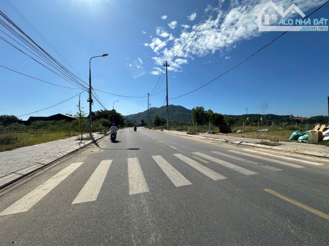 📌📌📌LÀM VIỆC TRỰC TIẾP GIÁ TỐT !!!Bán lô đường 10m5 hòa sơn - 6