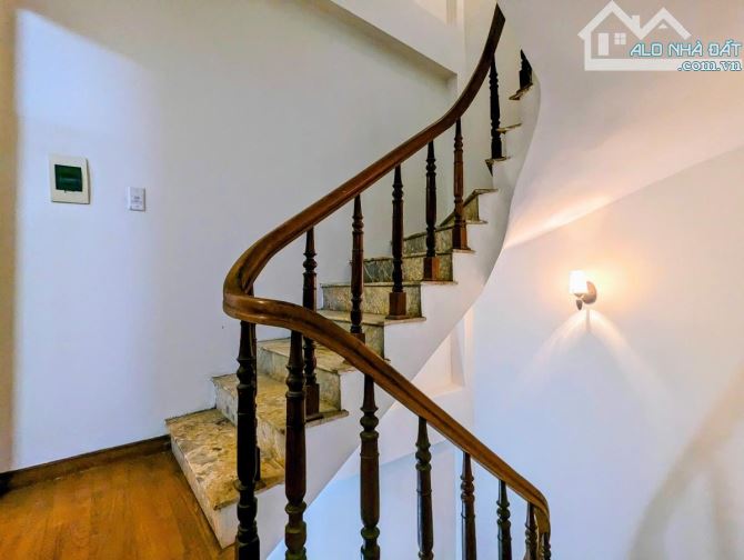 Bán nhà lô góc Bùi Xương Trạch – 30m² – 4 tầng – full nội thất – 100m ra phố – 6.9 tỷ - 6