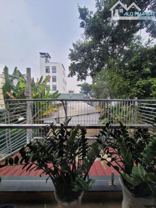 Trường Chinh Quận 12 - 2 tầng 96m2 4,3x21 nỡ hậu - HXH - Chỉ 5,2 tỷ - 6