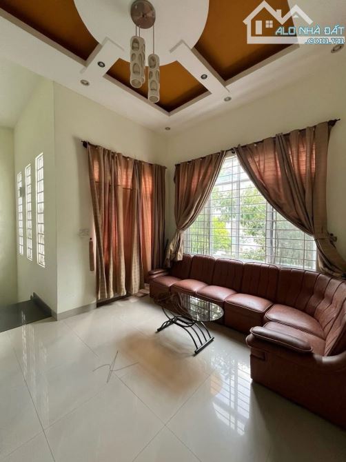 Bán Biệt Thự Đã Hoàn Công, Ngay Công Viên Bờ Kè Thành Phố Bà Rịa, Giá tốt 12 tỷ - 6