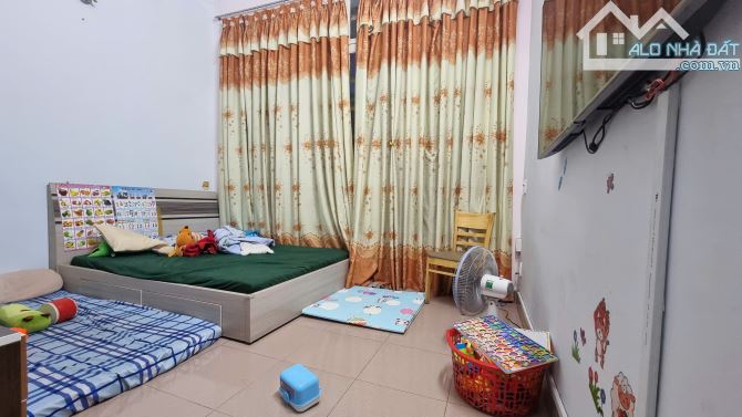 CỔNG CHỢ THÔNG TÂY, KINH DOANH, 4 TẦNG, 4Mx16.5M, 4PN, CHỈ 10.3 TỶ - 7