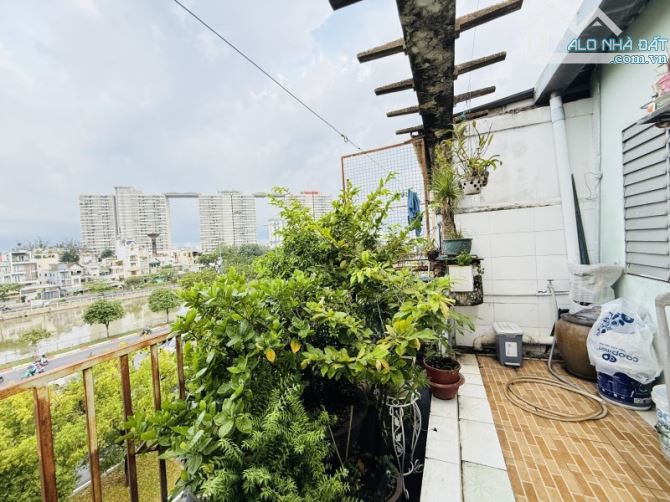 Bán gấp nhà mặt tiền Đại Lộ Võ Văn Kiệt, Quận 5 - 5 tầng 101m2 (4 x 26) - 15P cho thuê - 7