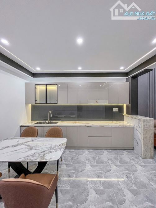 NHÀ TRỆT LỬNG KIẾN TRÚC HIỆN ĐẠI MỚI XÂY - 3 PHÒNG NGỦ - TẶNG NỘI THẤT - LỘ ÔTÔ.CÁCH ĐH Y - 7