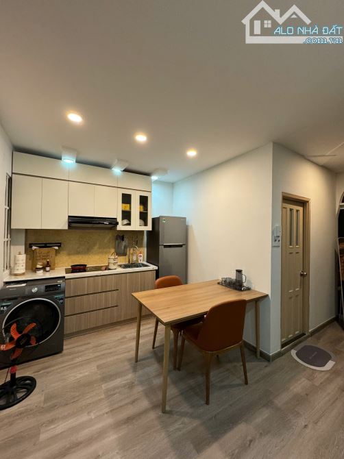 Cho thuê 1pn ban công ngay trung tâm quận 7,  gần Lotte, SC vivo, đh TDT, RMIT - 7