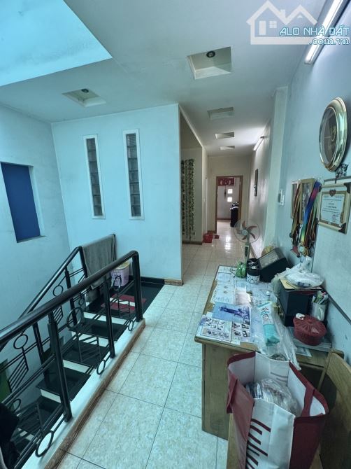 Bán nhà mặt tiền kinh doanh - Bình Thạnh - 92m2 - nở hậu - 4 tầng - 7