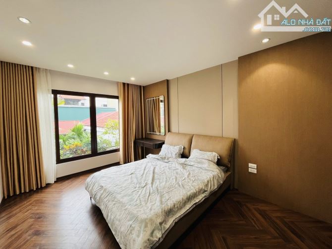BÁN NHÀ PHÂN LÔ PHỐ TRẦN DUY HƯNG - LÔ GÓC, THANG MÁY, OTO VÀO NHÀ, 48m2*7m*6T, GIÁ 13 TỶ - 7