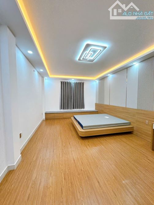 ĐƯỜNG 12m, NGUYỄN VĂN KHỐI P9, GV, 4x22m, 4 TẦNG, NHÀ MỚI, KINH DOANH TỐT -CHỈ 10,5 TỶ - 7